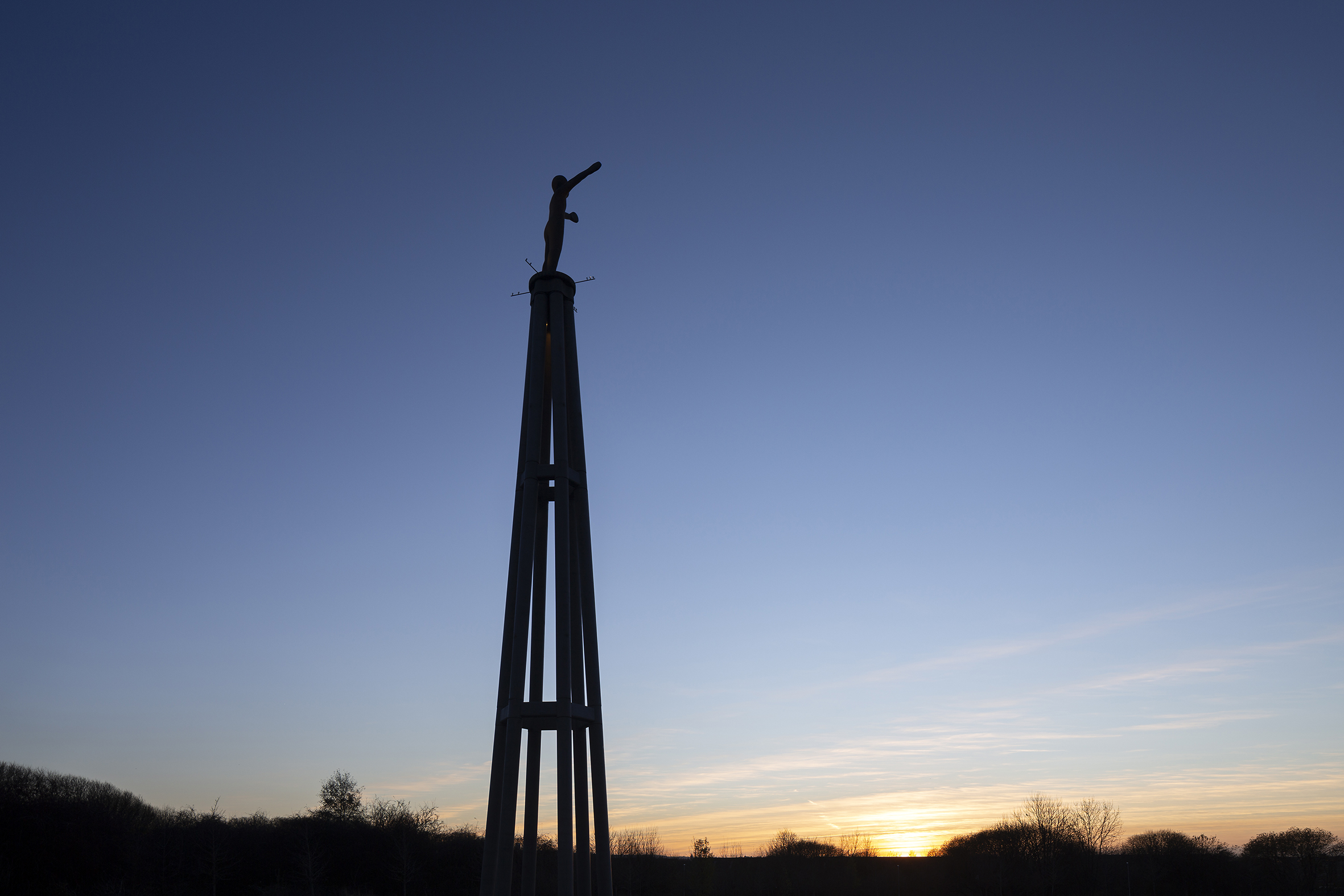 Hope Sculpture. Steuart Padwick © Keith Hunter Photography 1121 0284